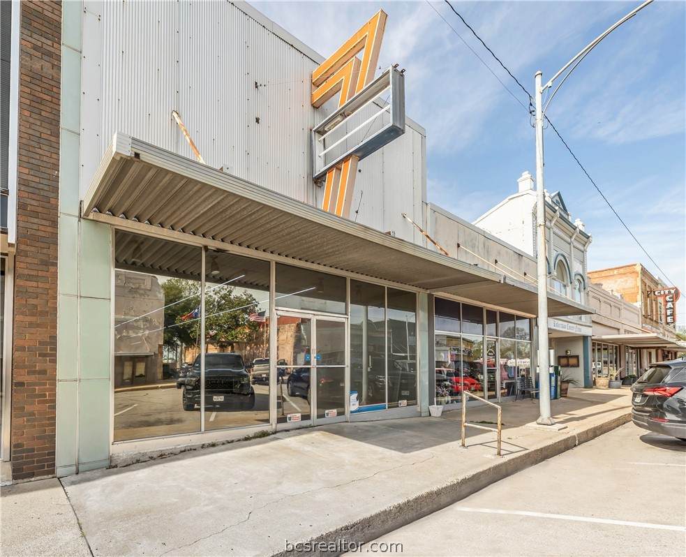 118 Fourth - Photo 1