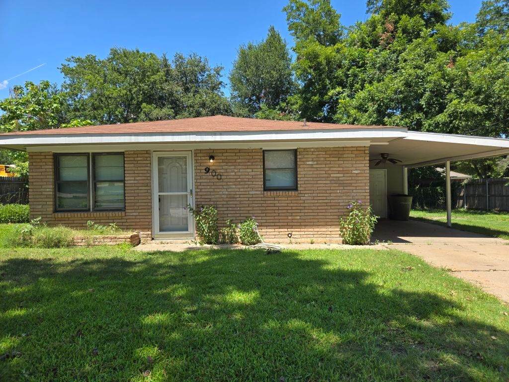 900 27th Street - Photo 1