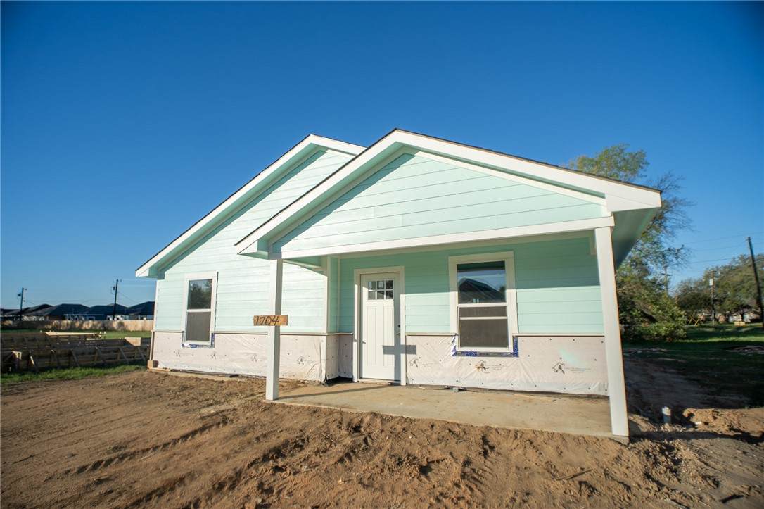 1704 Pine Street - Photo 1