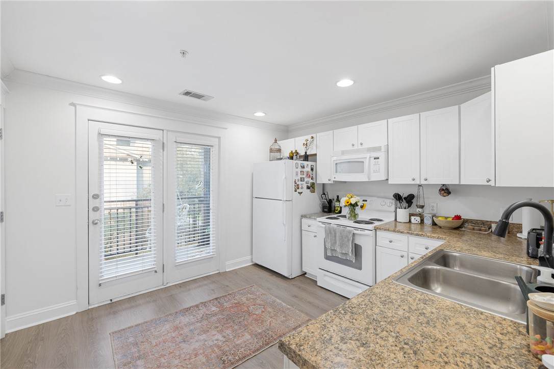 1725 Harvey Mitchell Parkway - Photo 1