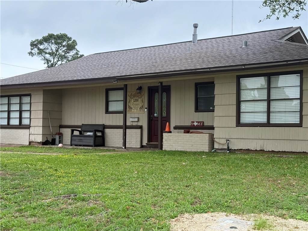 1200 Briar Cliff Drive - Photo 1