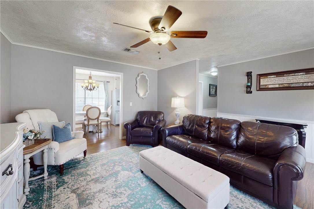 915 Pine Drive - Photo 1