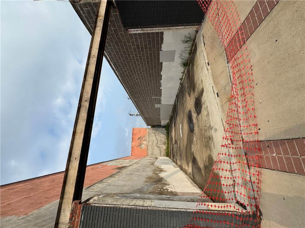 209 Main Street - Photo 1