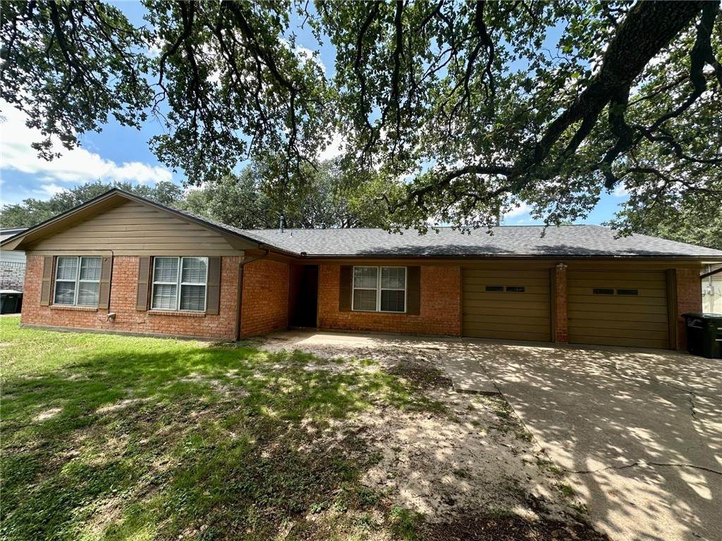 1401 Village Drive - Photo 1