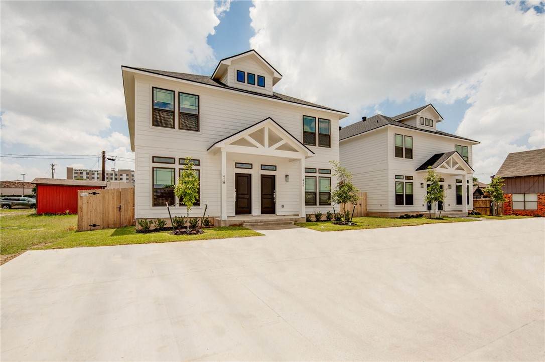412 Macarthur Street - Photo 1