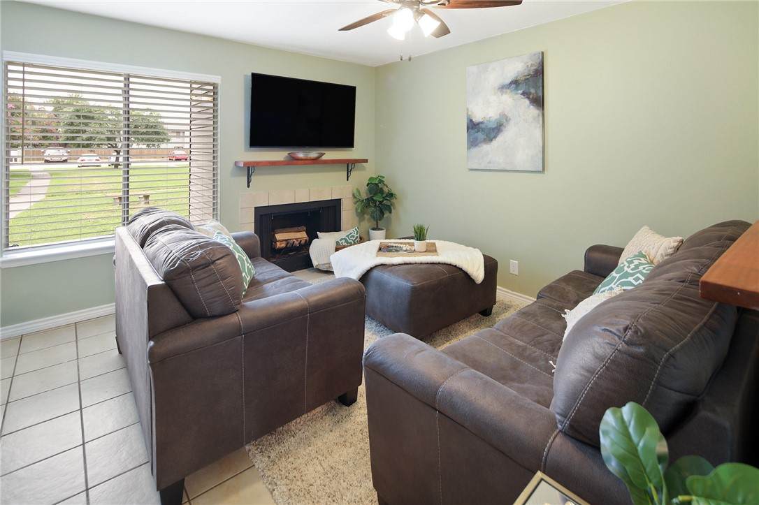 1900 Dartmouth Street - Photo 1