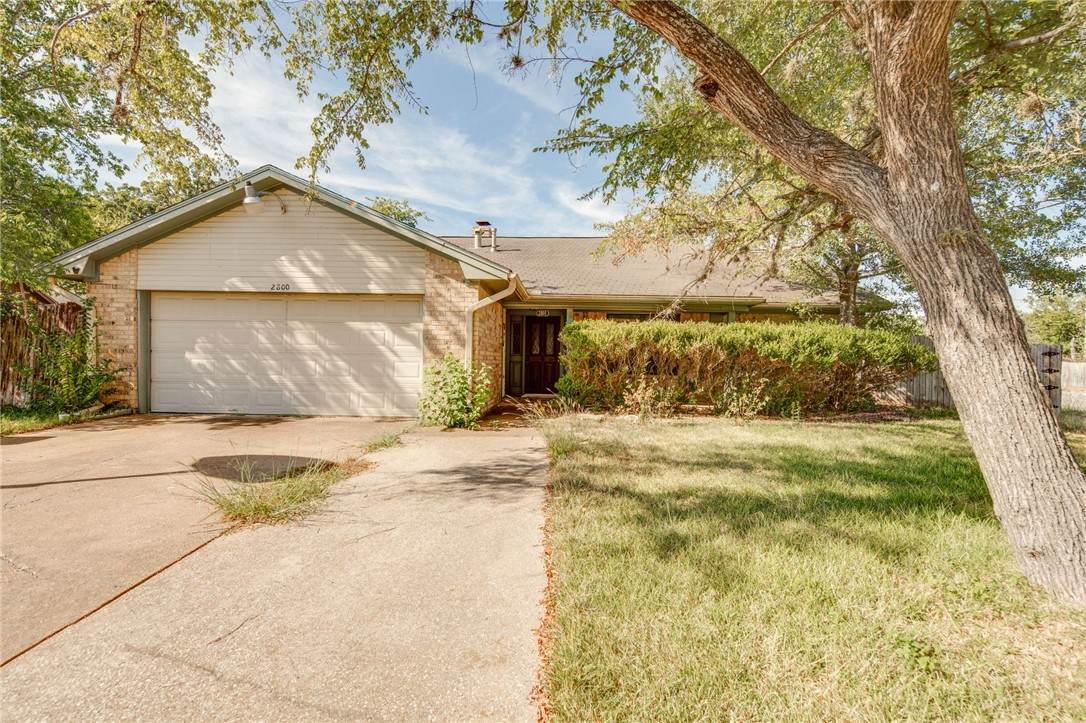 2800 Jennifer Drive - Photo 1