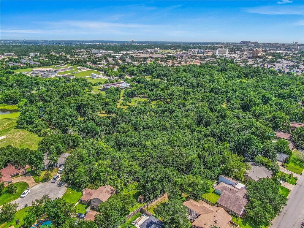 3814 Valley Oaks Drive - Photo 1