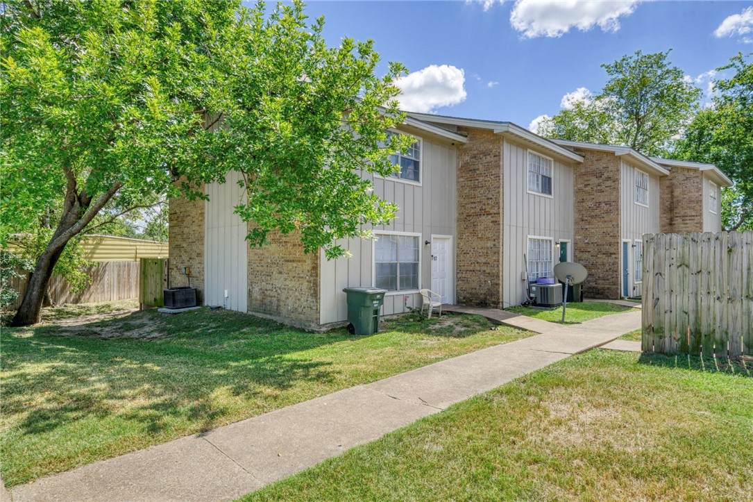 1910 Barak Lane - Photo 1