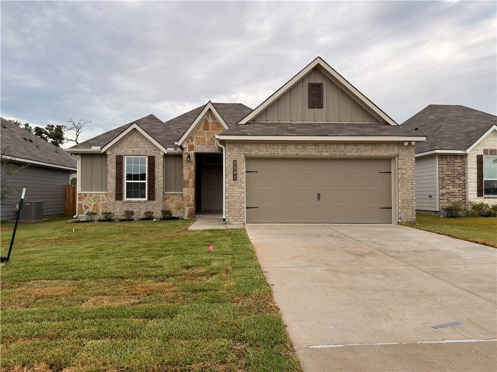 1392 Kingsgate Drive - Photo 1