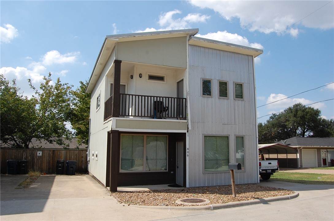 806 Nimitz Street - Photo 1
