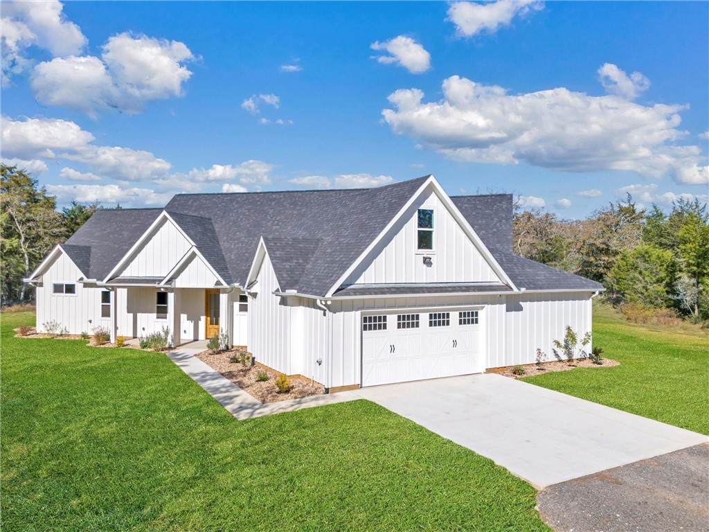 2716 County Road 324 - Photo 1