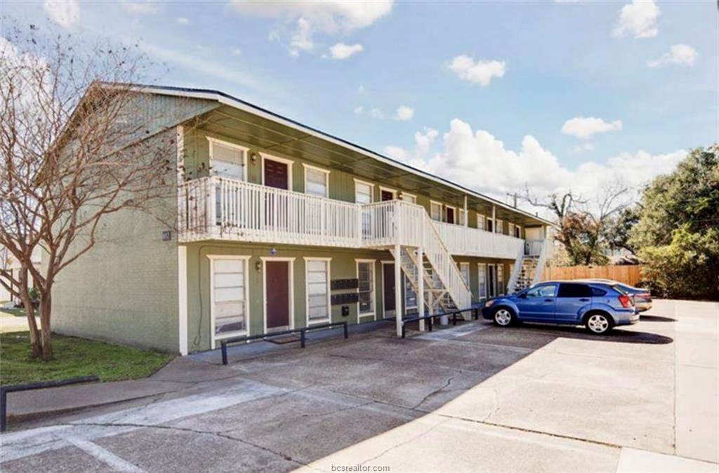 807 31st Street - Photo 1