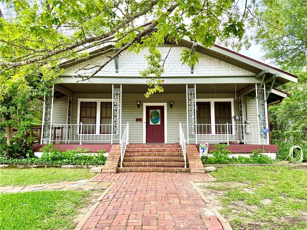 607 Fox Street - Photo 1