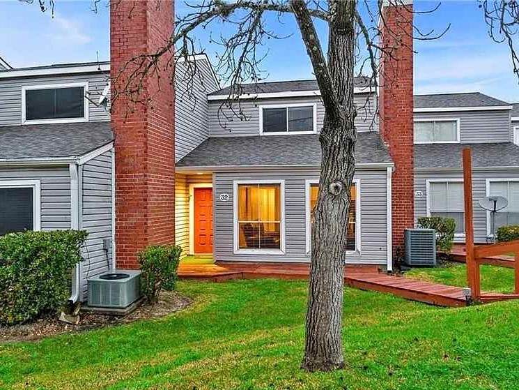 1500 Olympia Wy - Photo 1