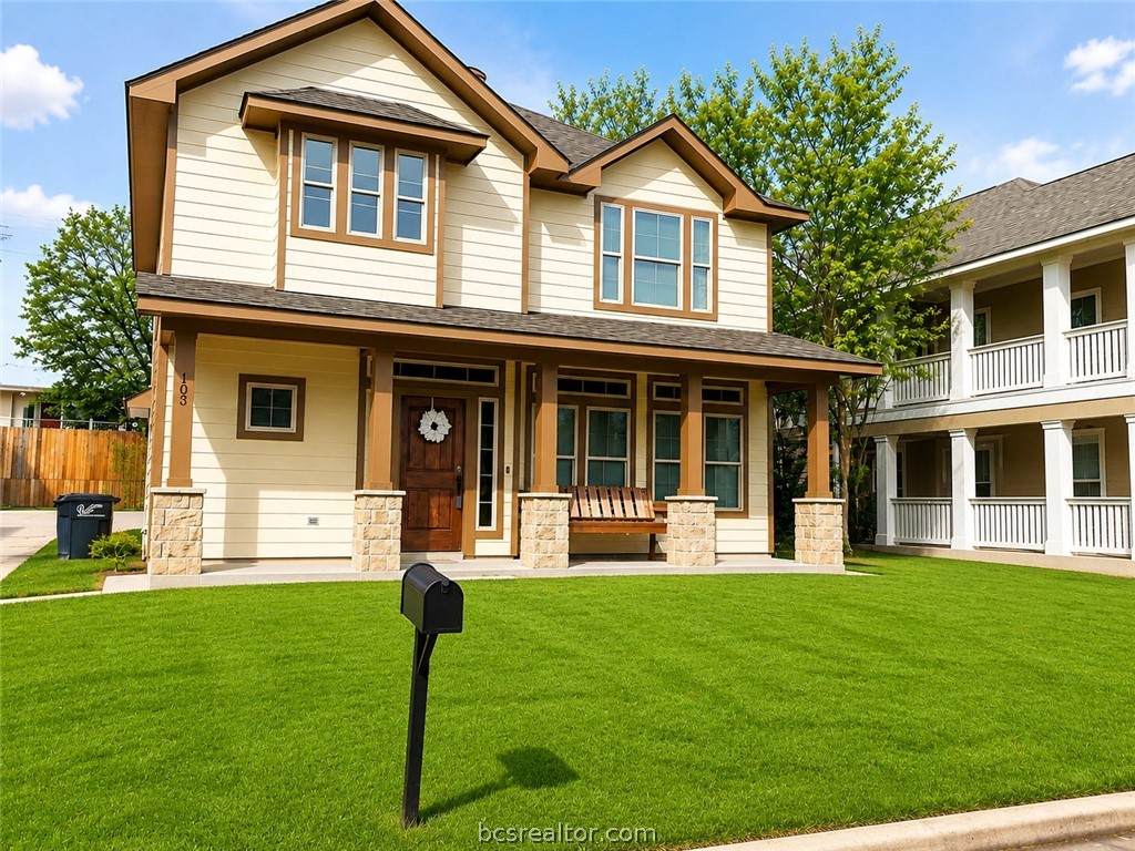 103 Richards Street - Photo 1