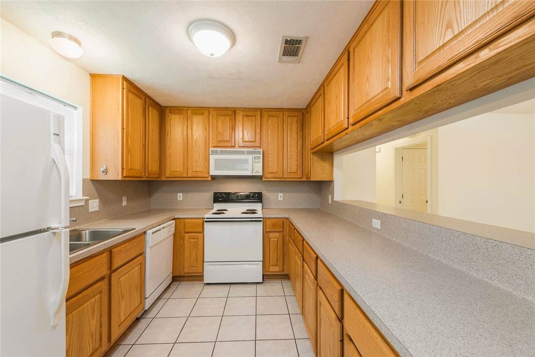1425 Western Oaks Court - Photo 1