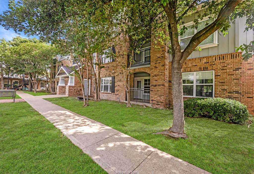 1725 Harvey Mitchell Parkway - Photo 1
