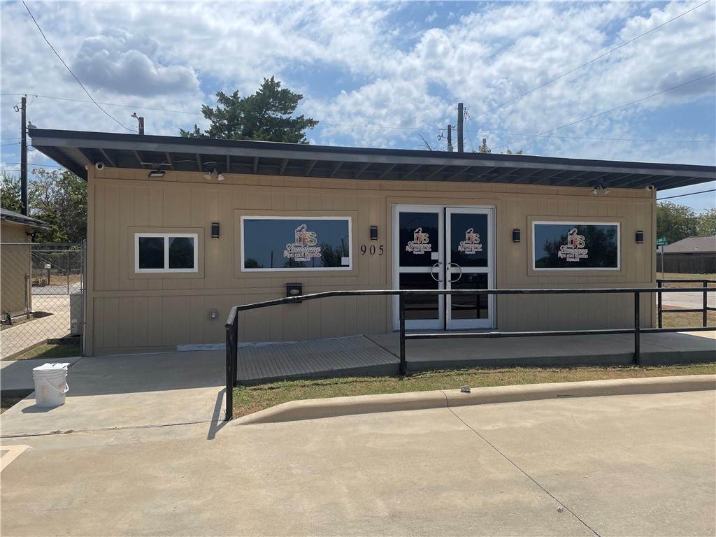 905 San Jacinto Lane - Photo 1