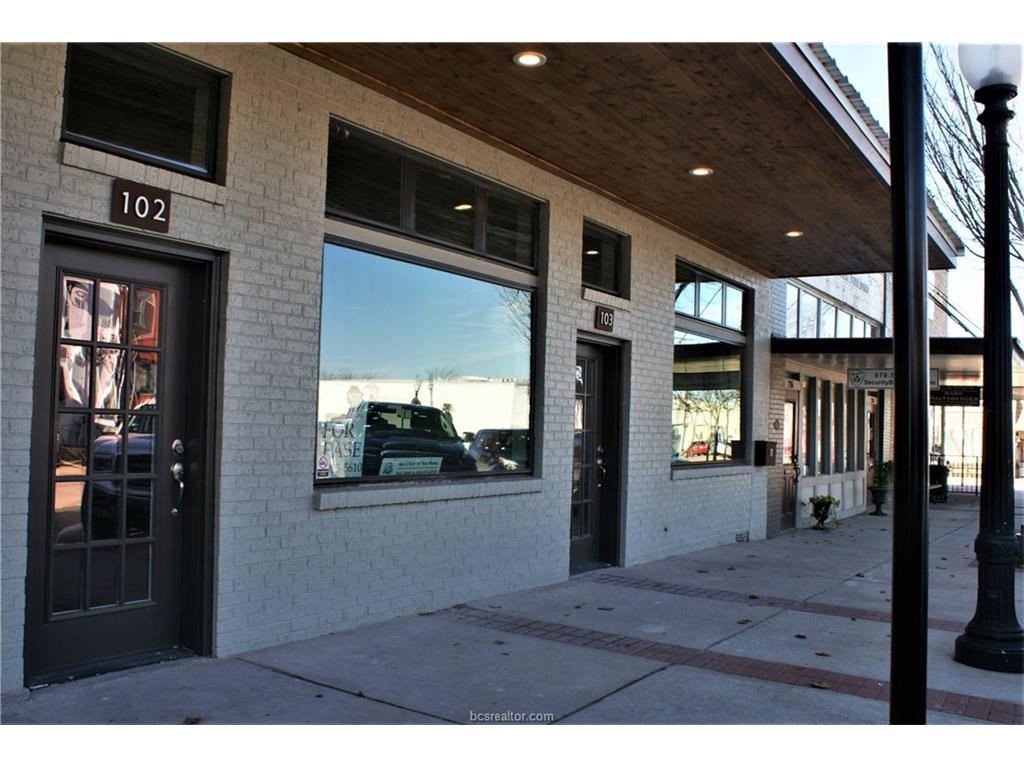 212 Bryan - Photo 1