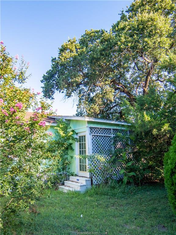411 Tatum Street - Photo 1