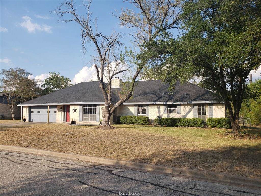 1405 Lawyer Street - Photo 1