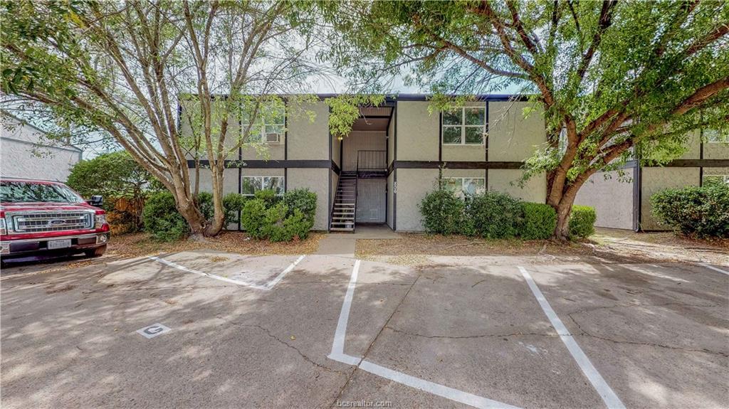 806 Oran Circle - Photo 1