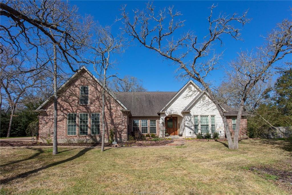3934 Arboleda Drive - Photo 1
