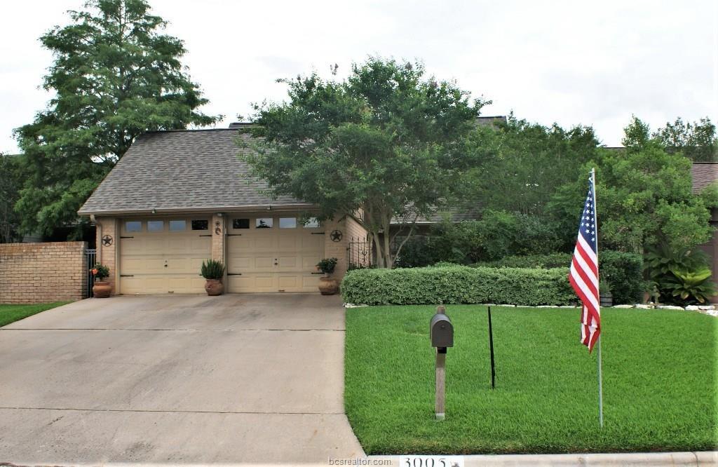 3005 Gleneagles Court - Photo 1