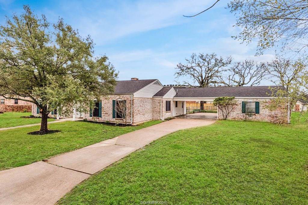 3812 Stillmeadow Drive - Photo 1