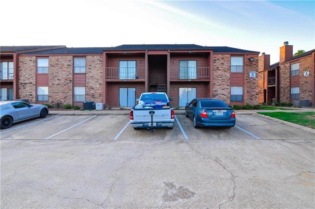904 University Oaks Boulevard - Photo 1