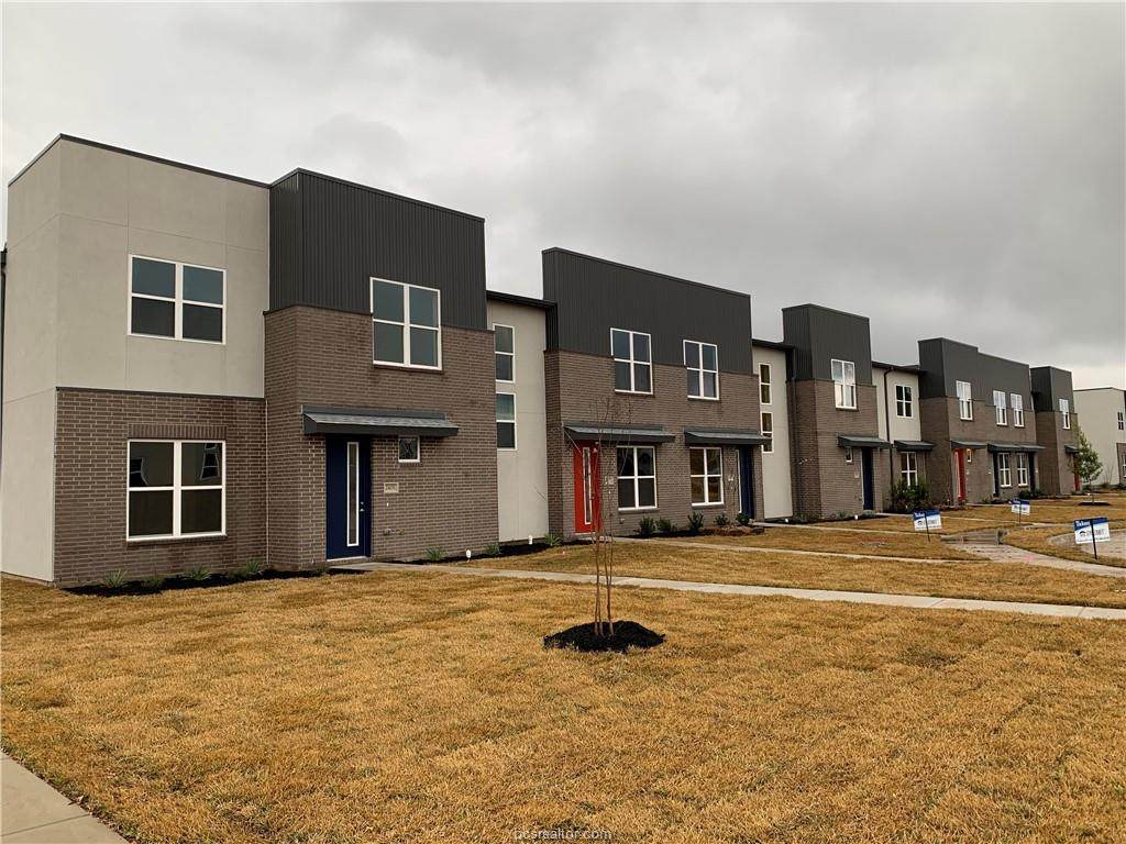 2413 Chinook Way - Photo 1