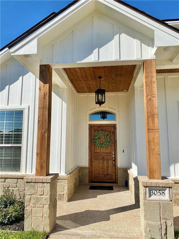 3058 Embers Loop - Photo 1