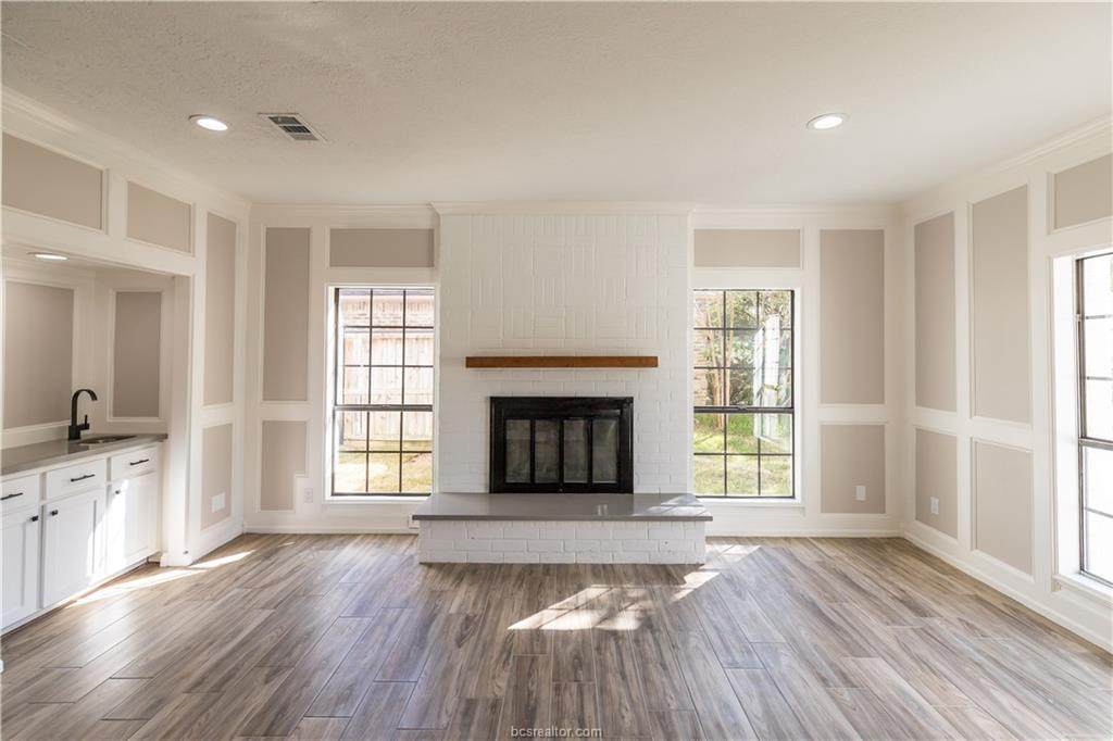 203 Fireside Circle - Photo 1