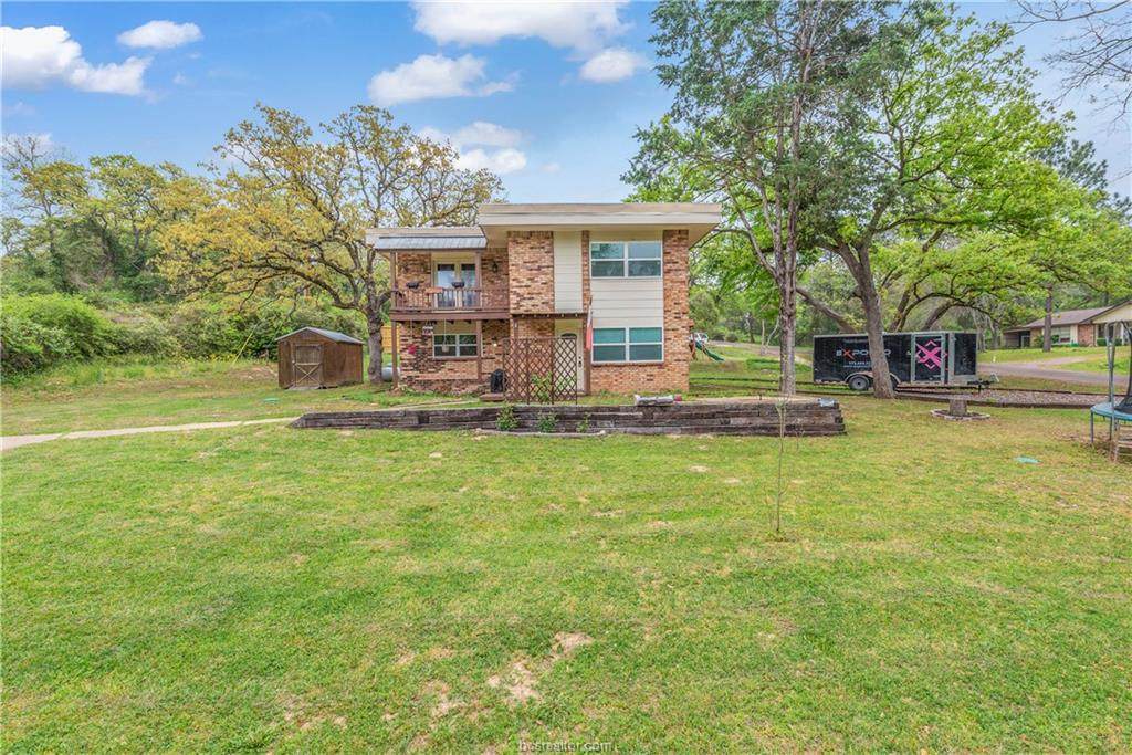 40 Hawaii Lane - Photo 1