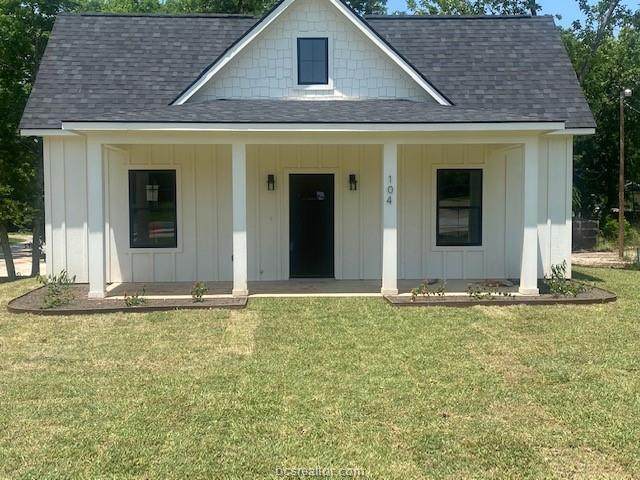 104 Coulter - Photo 1