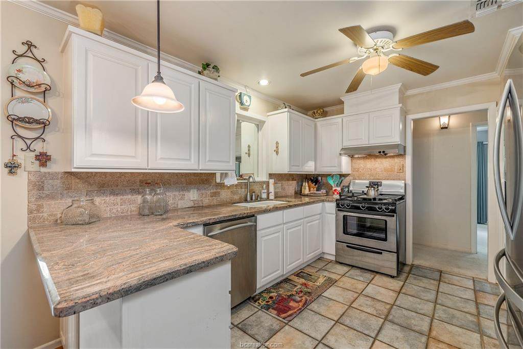 1506 Caudill Street - Photo 1