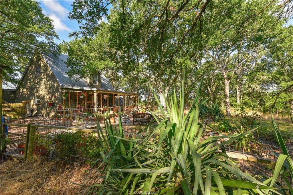 4400 County Road 450 - Photo 1