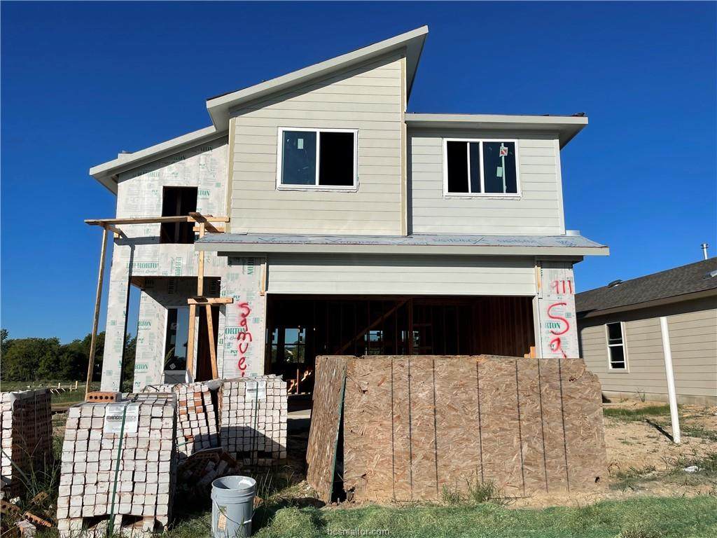 911 Kickapoo Lane - Photo 1