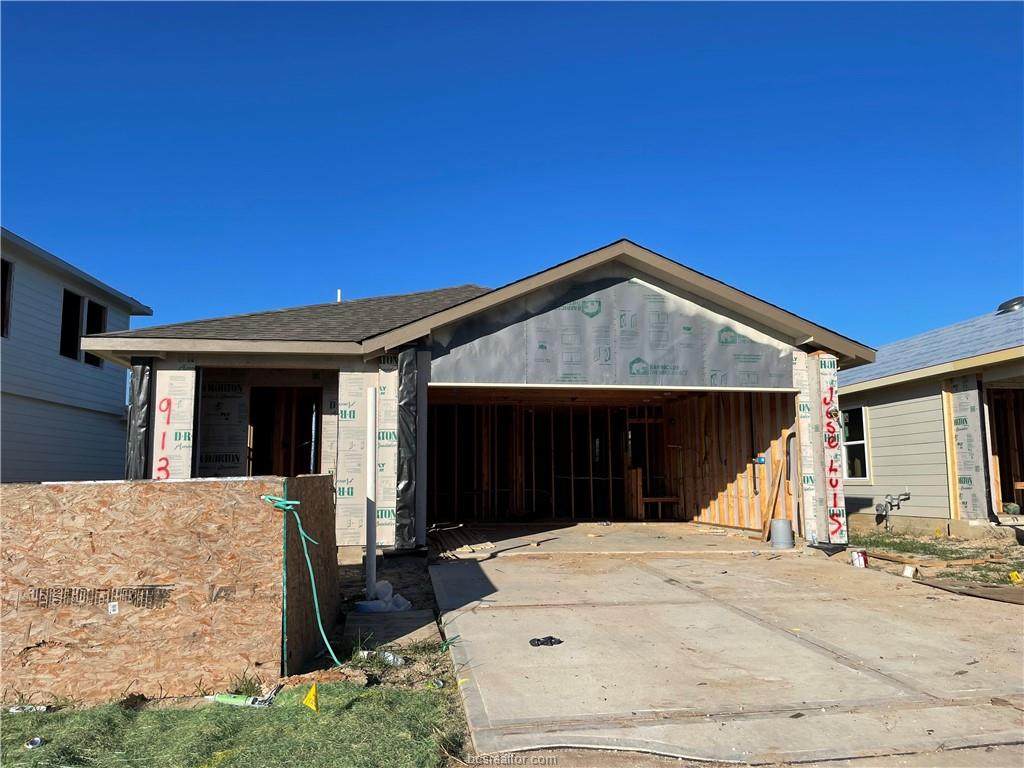 913 Kickapoo Lane - Photo 1