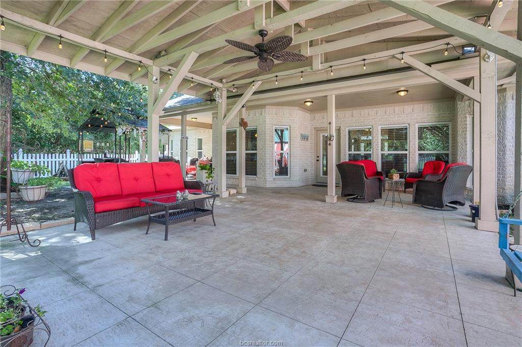 22 Golfview Drive - Photo 1