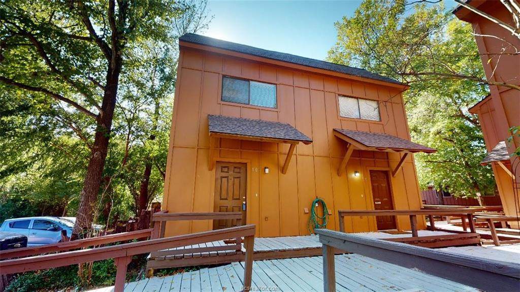 3923 Old Oaks Drive - Photo 1