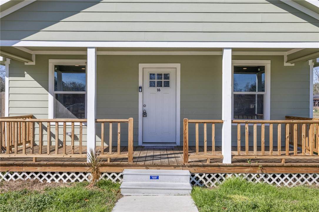 16 Lenora Drive - Photo 1