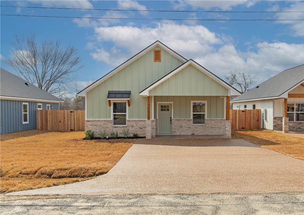 207 Lock Lane - Photo 1