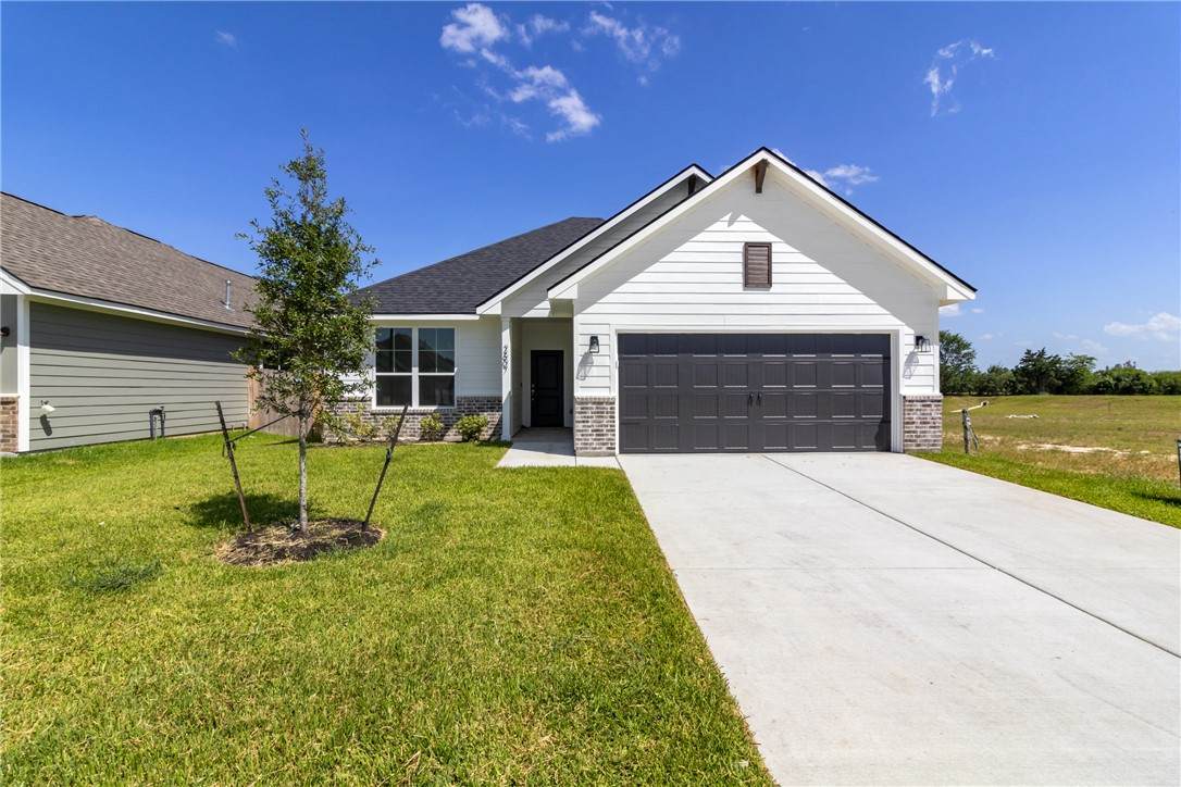 2607 Falcon Ridge Drive - Photo 1