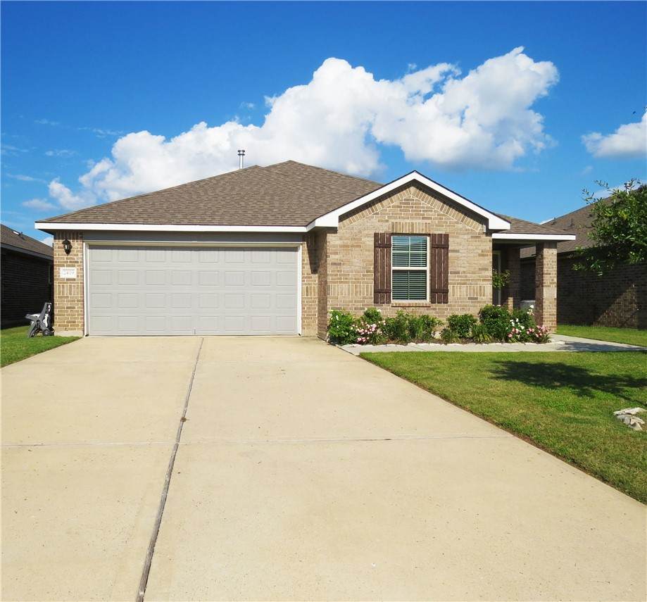 2419 Divot Lane - Photo 1