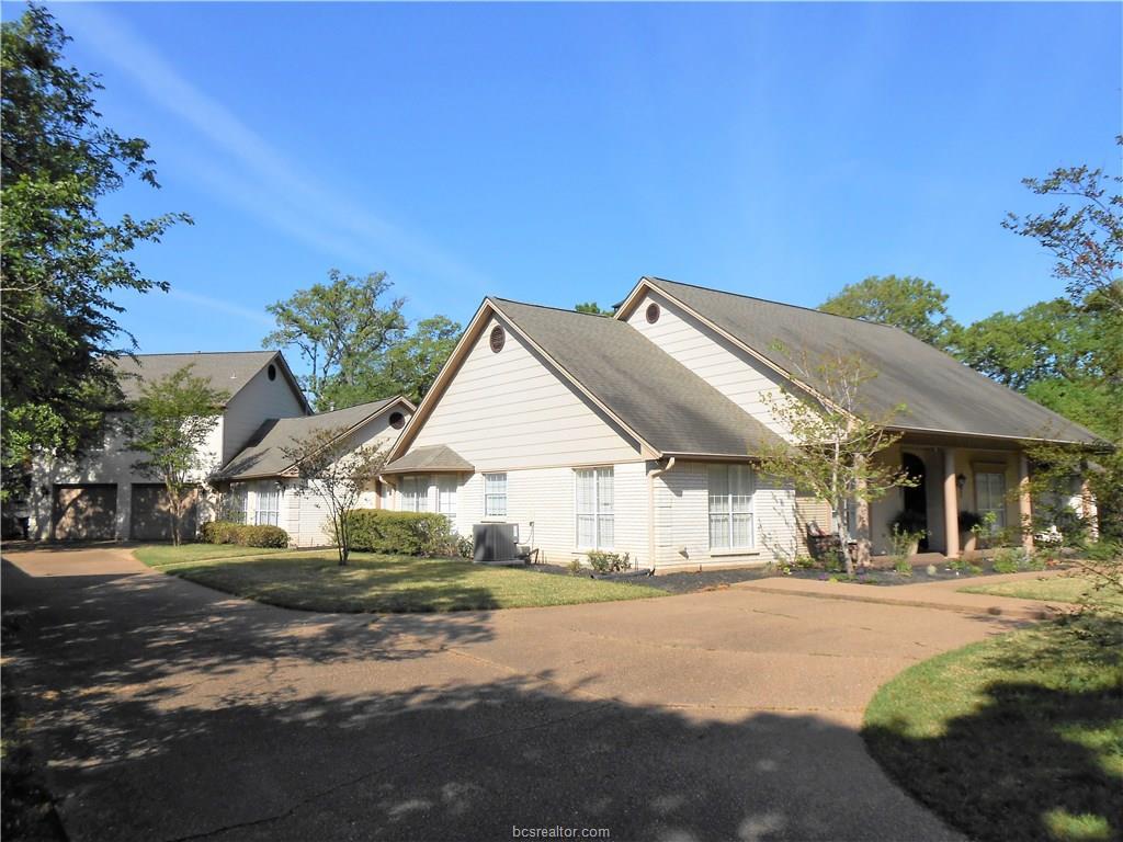 2900 Camille Drive - Photo 1