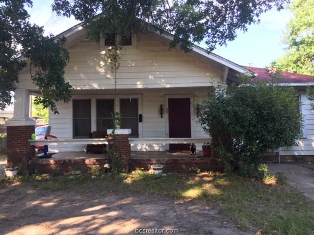 907 Magnolia Street - Photo 1