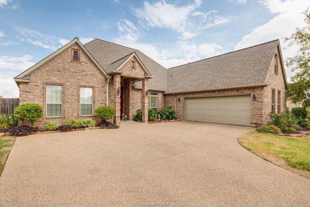 3310 Woodcrest Drive - Photo 1