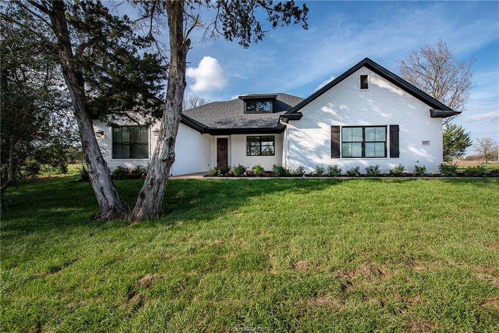5001 Lantern Lane - Photo 1